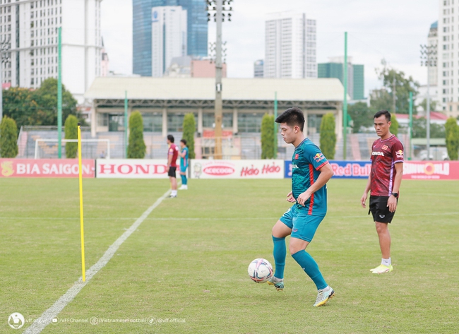 Chân sút ghi 8 bàn/14 trận nói gì khi lần đầu khoác áo U23 Việt Nam? - Ảnh 9.