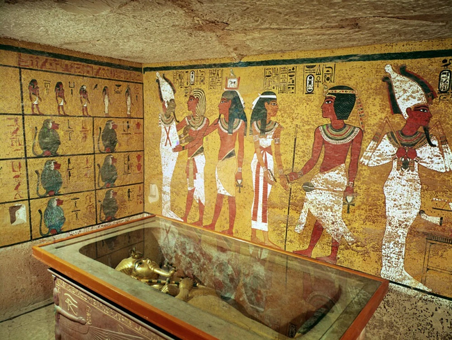 Bí ẩn lời nguyền xác ướp trong lăng mộ Vua Ai Cập Tutankhamun - Ảnh 2.
