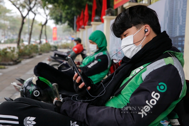 Chi hàng chục triệu đồng sắm thiết bị quay dựng, tài xế công nghệ tại Hà Nội kiếm khá nhờ làm video Tiktok - Ảnh 6.