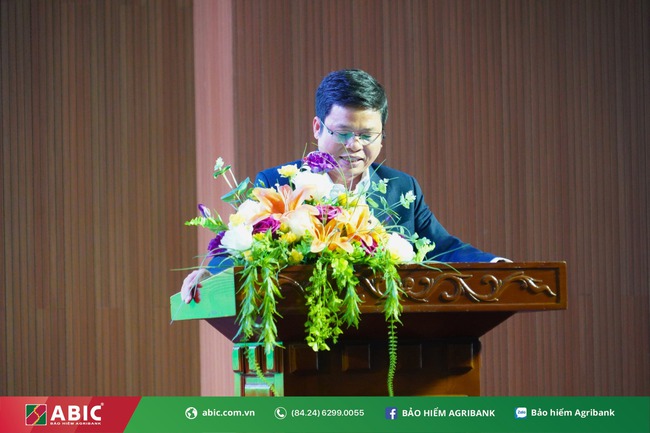 Bảo hiểm Agribank trao 20 suất học bổng cho sinh viên Học viện Tài chính - Ảnh 1.