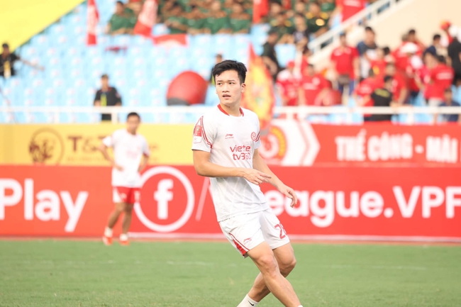 Tin tối (21/9): Hoàng Đức rời Viettel, sang Hàn Quốc khoác áo Pohang Steelers? - Ảnh 1.