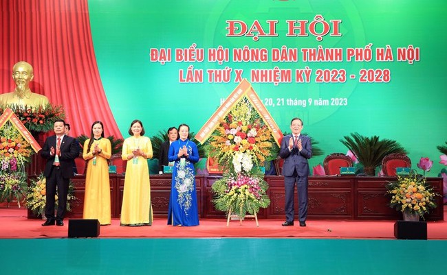Chủ tịch Hội Nông dân Việt Nam Lương Quốc Đoàn: Nông dân Hà Nội phát triển nông nghiệp đô thị, nông thôn mới thông minh - Ảnh 1.