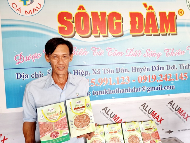 Sáu Sang – từ người nâng tầm giá trị tôm đất xứ Đầm thành sản phẩm OCOP đến nông dân sản xuất giỏi  - Ảnh 2.