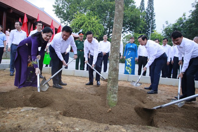 Tỉnh Lào Cai cần cụ thể hóa lời dạy của Bác phù hợp với tình hình mới và điều kiện thực tế - Ảnh 4.