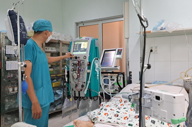 Cảnh báo: Trẻ mắc bệnh dại mà không biết - Ảnh 1.