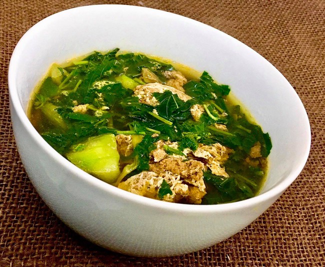 Đây là loại rau bình dân, nấu canh thịt, nấu canh tôm bổ dưỡng đã đành, đến nấu xuông nhà giàu còn mê - Ảnh 2.