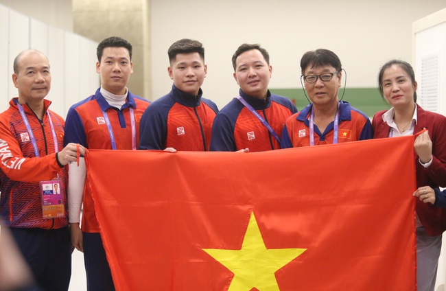 ASIAD 19: Bắn súng Việt Nam &quot;hụt&quot; HCV đáng tiếc - Ảnh 1.