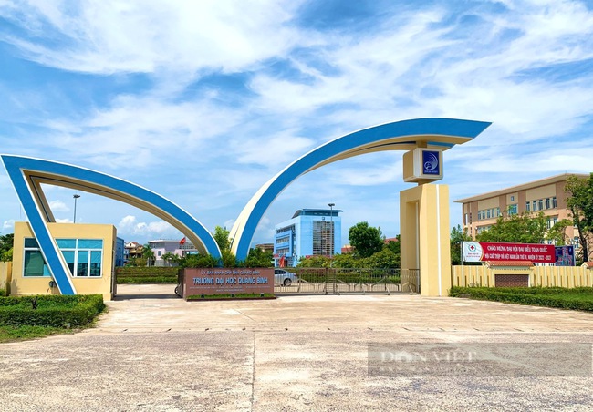 Kỷ luật hiệu trưởng, kế toán Trường Đại học Quảng Bình - Ảnh 1.