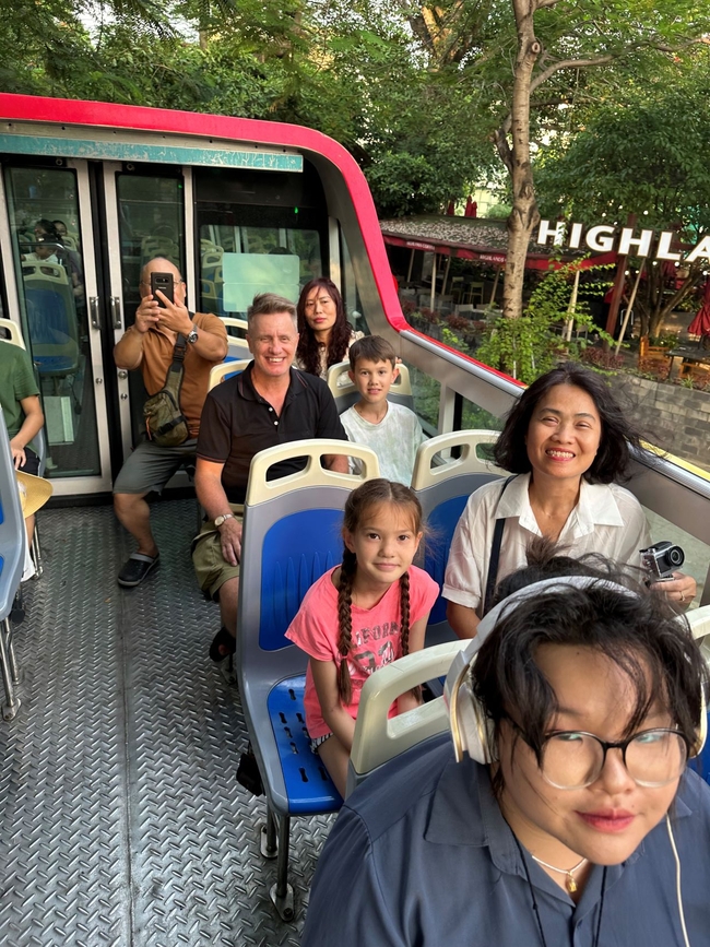 Ký ức Hà Nội: Nhớ về Thủ đô xưa với những cung đường xe buýt - Ảnh 2.