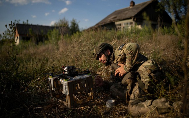Ukraine đột phá chiến thuật sau khi xuyên thủng hệ thống phòng thủ của Nga  - Ảnh 1.