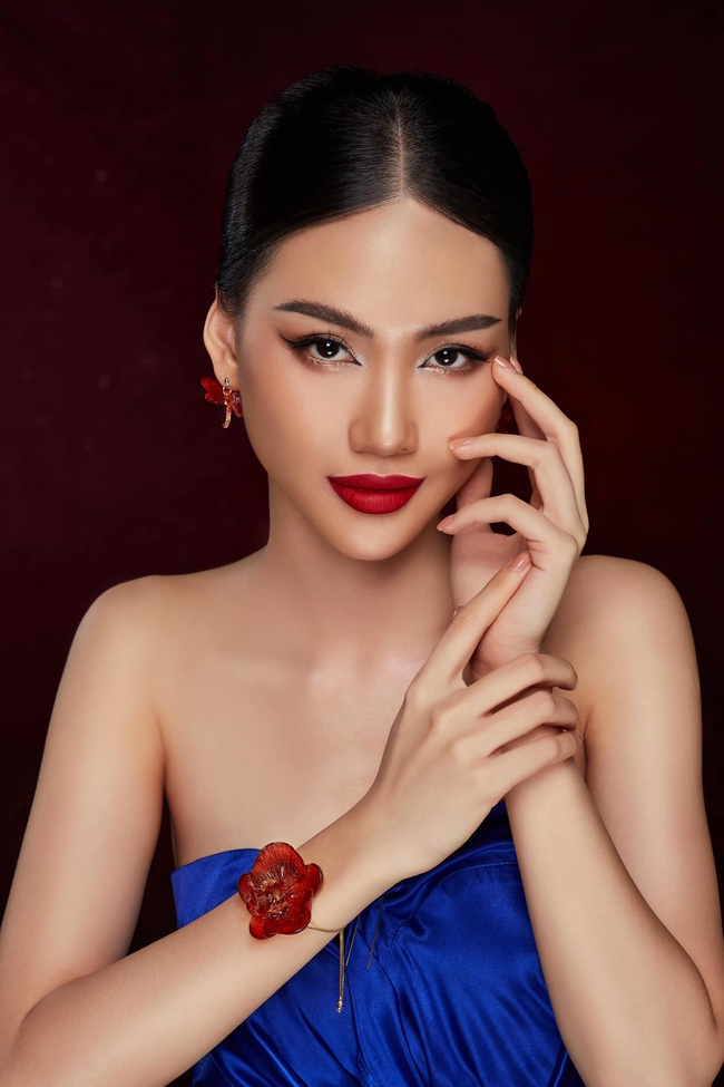Siêu mẫu Quốc tế 2022 Bùi Quỳnh Hoa: &quot;Tôi muốn trở thành Miss Universe Vietnam 2023&quot; - Ảnh 4.