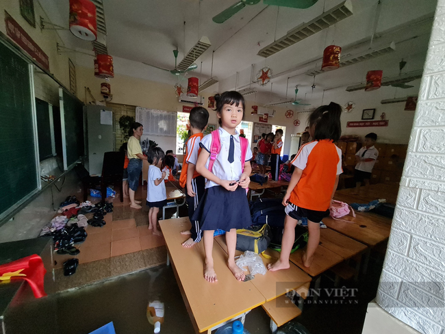 Hà Nội mưa là ngập: Loay hoay giải đề bài thoát nước - Ảnh 4.