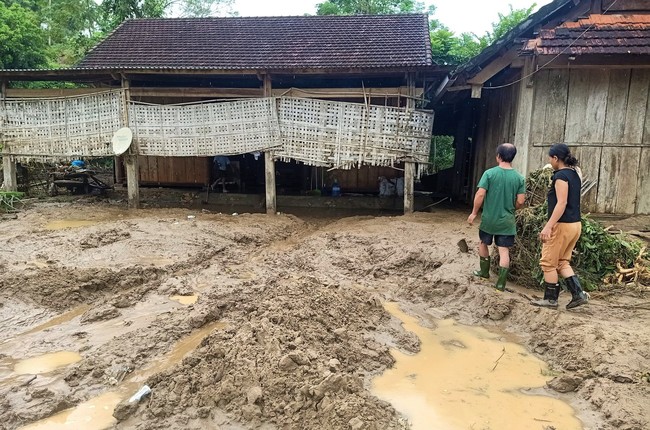 Huyện nghèo ở Nghệ An chịu thiệt hại nặng nề sau trận lũ kinh hoàng - Ảnh 1.