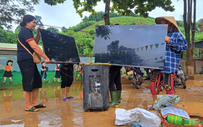 Huyện nghèo ở Nghệ An chịu thiệt hại nặng nề sau trận lũ kinh hoàng - Ảnh 5.