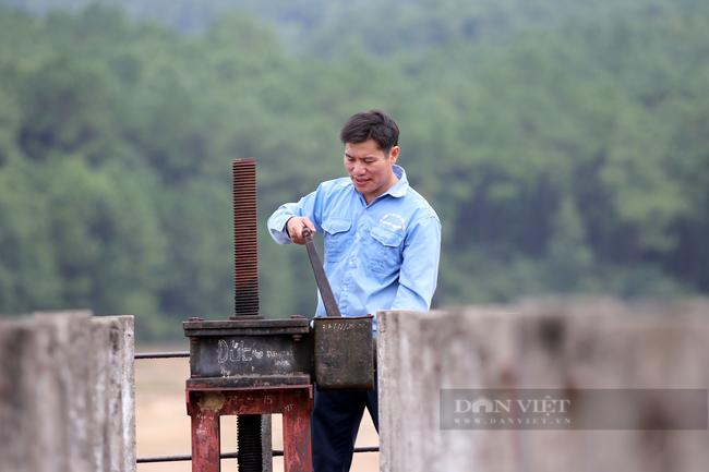Hà Tĩnh: Hồ Thiên Tượng cạn trơ đáy, hơn 1.2 vạn hộ dân nguy cơ thiếu nước sinh hoạt - Ảnh 18.