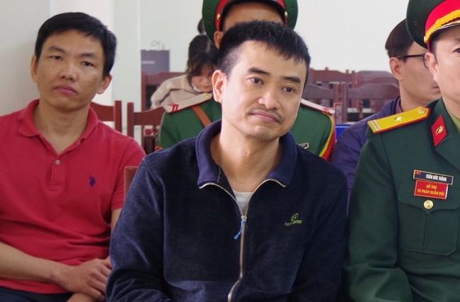 Ngày mai, cựu Bộ trưởng Chu Ngọc Anh hầu tòa trong đại án Việt Á - Ảnh 2.