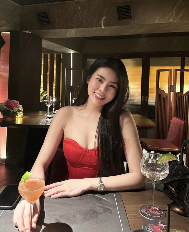 Cuộc sống kín tiếng Chu Thị Ánh Á hậu 2 Miss Fitness Vietnam 2022 và màn trả lời ứng xử ấp úng bị "đào lại"- Ảnh 10.