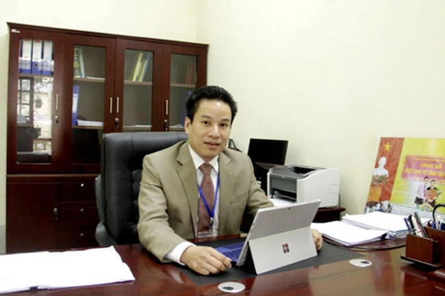 Bắt giám đốc Sở Giáo dục và Đào tạo Hà Giang Nguyễn Thế Bình- Ảnh 1.