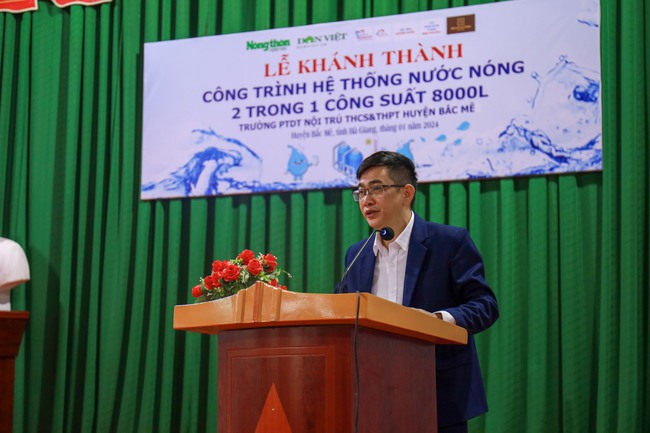 Học sinh dân tộc miền núi không còn nỗi sợ mùa Đông khi có hệ thống nước nóng - Ảnh 14.