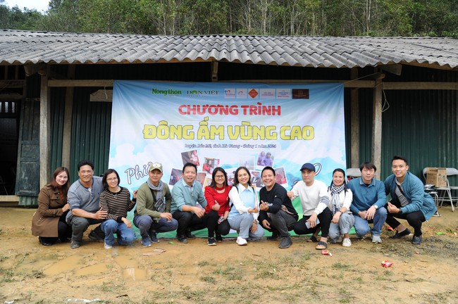 “Phiên Chợ 0 đồng": Yêu thương làm quà, xuân đến bản cao- Ảnh 25.