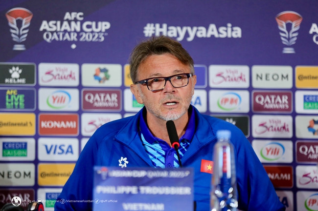 HLV Troussier: "Một số cầu thủ ĐT Việt Nam đã chơi vượt ngưỡng trước Indonesia"- Ảnh 1.