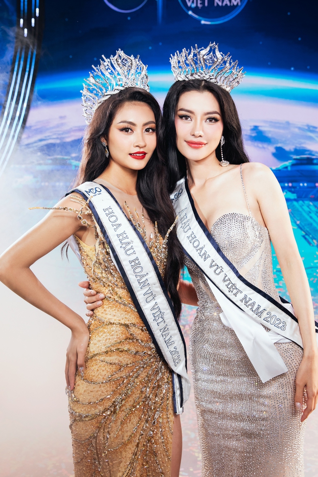 Á hậu 1 Hoa hậu Hoàn vũ Việt Nam 2023 Hoàng Thị Nhung hé lộ về gia cảnh, 10 tuổi đã rửa bát thuê - Ảnh 11.