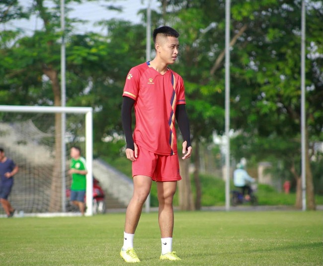Thêm 5 cầu thủ Nam Định cùng gia nhập CLB Bắc Ninh- Ảnh 1.