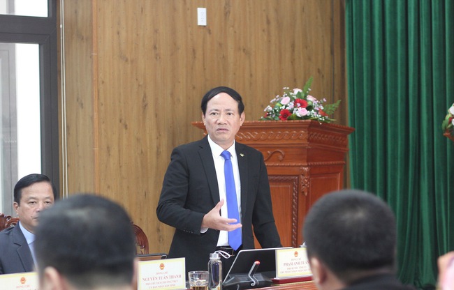Chủ tịch, Phó Chủ tịch UBND tỉnh Bình Định nhận nhiệm vụ quan trọng tại Ban Chỉ đạo kiểm tra công vụ- Ảnh 1.