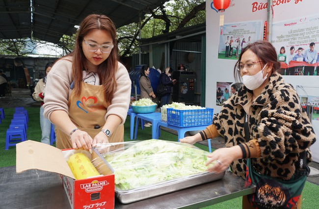 Tình người nở hoa qua suất cơm 0 đồng- Ảnh 21.