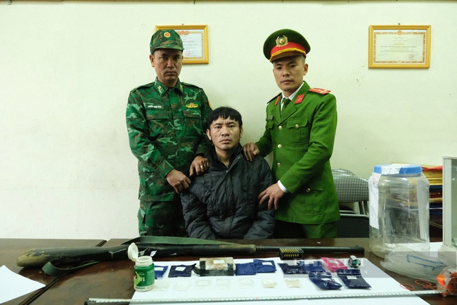 Hà Tĩnh: Bắt Nguyễn Hồng Sơn, kẻ giết người rồi trốn vào rừng sâu gần 2 năm, cài mìn chống trả công an- Ảnh 5.