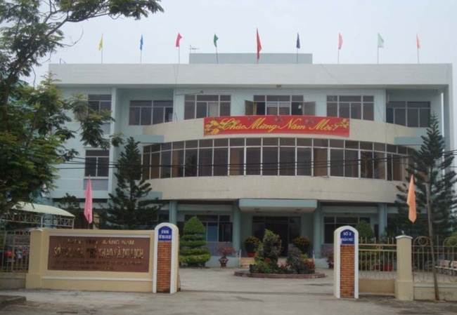 Đi thăm nghệ sĩ ốm đau, một Sở ở Quảng Nam làm tờ trình đề nghị tỉnh hỗ trợ 10 triệu đồng- Ảnh 1.