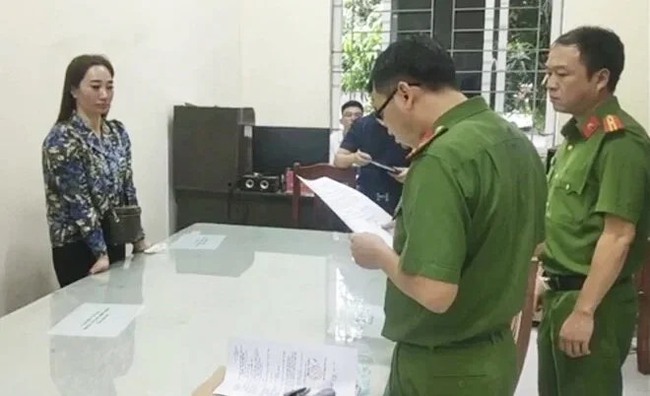 Cô đồng “đúng nhận, sai cãi” Trương Thị Hương ở Hải Dương tiếp tục bị khởi tố