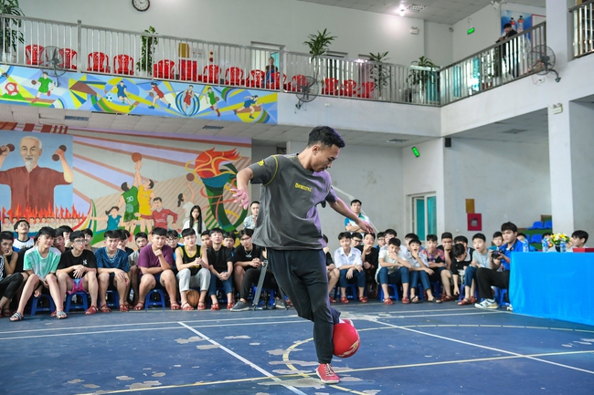 Nam Freestyle giành "ngôi vương" tại Giải vô địch tâng bóng nghệ thuật Việt Nam 2023- Ảnh 2.