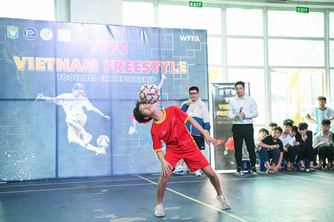 Nam Freestyle giành "ngôi vương" tại Giải vô địch tâng bóng nghệ thuật Việt Nam 2023- Ảnh 3.