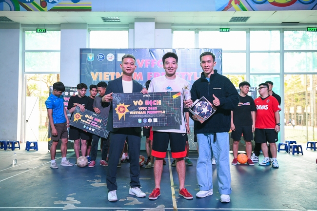 Nam Freestyle giành "ngôi vương" tại Giải vô địch tâng bóng nghệ thuật Việt Nam 2023- Ảnh 4.