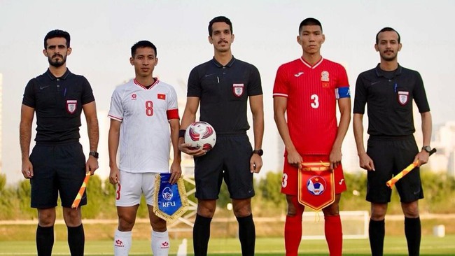 Kết quả Việt Nam vs Kyrgyzstan (1-2): HLV Troussier thực hiện thử nghiệm và nhận thất bại- Ảnh 2.