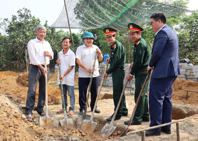 Thừa Thiên Huế: Huyện Phong Điền đẩy mạnh huy động các nguồn lực xóa nhà tạm cho hộ nghèo- Ảnh 3.