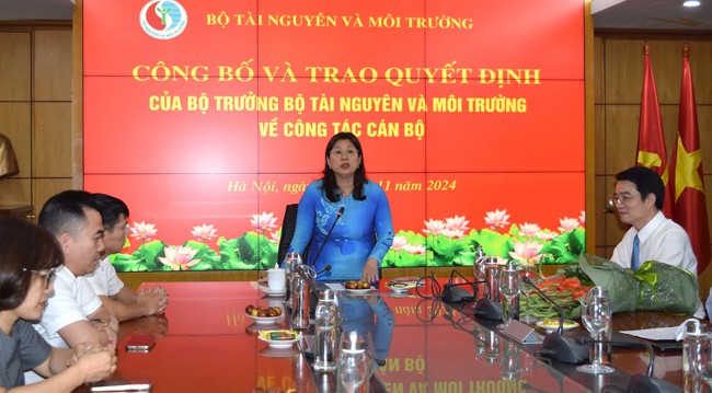 Ông Phạm Tân Tuyến được bổ nhiệm làm Vụ trưởng Vụ Tổ chức cán bộ, Bộ TN-MT- Ảnh 2.