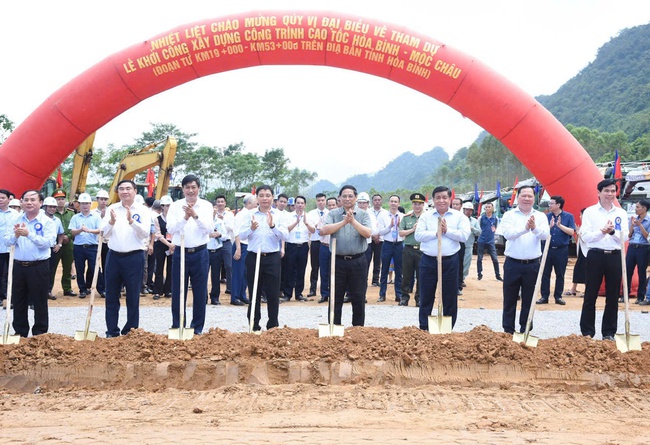 Hòa Bình tạo đột phá phát triển từ các dự án giao thông nghìn tỷ - Ảnh 2.