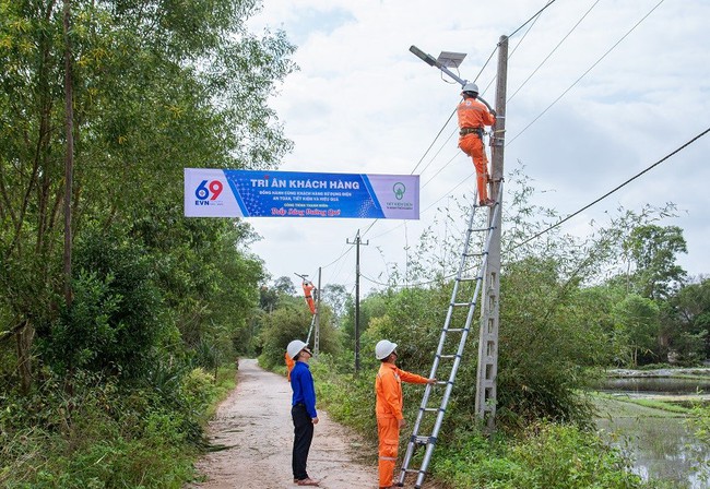 Điện lực Thừa Thiên Huế triển khai chương trình “Tháng Tri ân khách hàng năm 2024”- Ảnh 3.