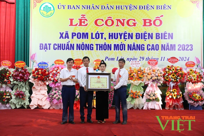 Pom Lót đón Bằng công nhận xã đạt chuẩn nông thôn mới nâng cao   - Ảnh 3.