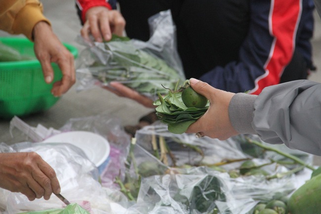 Chợ huyện "độc nhất vô nhị" ở Bình Định, chỉ họp duy nhất ngày Mùng 1 Tết Nguyên đán- Ảnh 6.