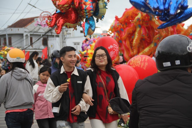 Chợ huyện "độc nhất vô nhị" ở Bình Định, chỉ họp duy nhất ngày Mùng 1 Tết Nguyên đán- Ảnh 15.