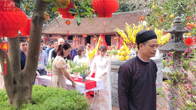 Lễ dâng Hoa Thuỷ Tiên lên các bậc danh nhân, đại khoa thờ tại Văn miếu Mao Điền – Hải Dương- Ảnh 4.