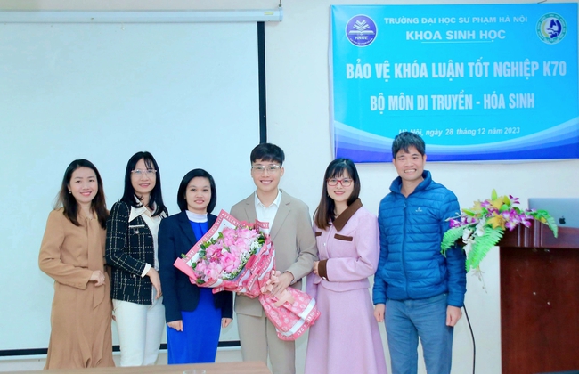 Nam sinh Nghệ An tốt nghiệp đại học với thành tích đáng nể phục: 