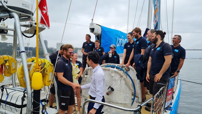 Những đội đua thuyền buồm Clipper Race đầu tiên đến Hạ Long- Ảnh 3.