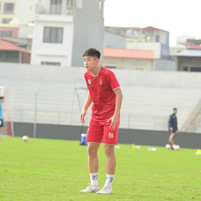 Thua 3 trận liên tiếp, Hải Phòng FC trình làng trung vệ "của hiếm" tại V.League- Ảnh 1.