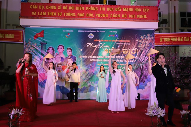 Ngày hội Biên phòng toàn dân ở một vùng biên giới Hà Giang- Ảnh 6.