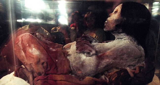 Huyền bí xác ướp trinh nữ đóng băng hoàn mỹ nhất thế giới- Ảnh 1.