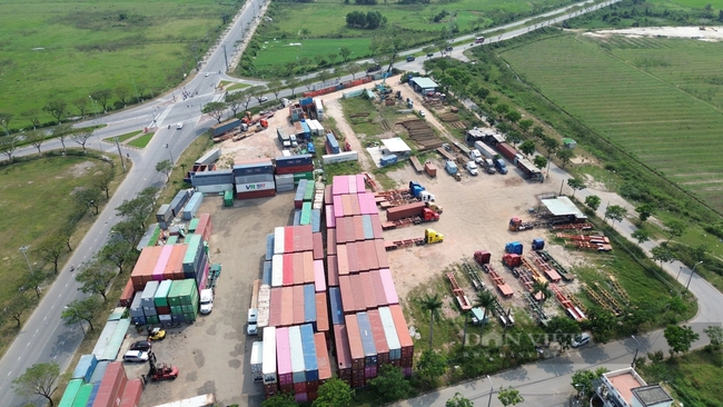 Bãi xe container "mọc" vô tội vạ, uy hiếp người dân tại Đà Nẵng- Ảnh 1.